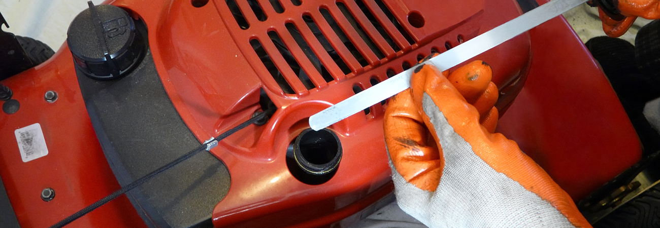 how-to-change-oil-in-your-lawn-mower